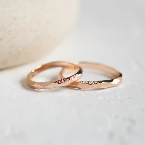 Atypical wedding rings GOLI Image