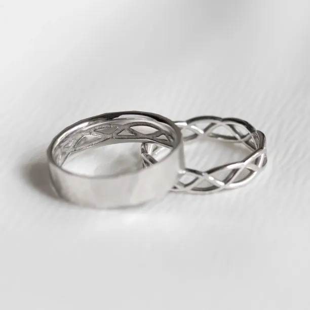 Crossed golden wedding rings JAS Image