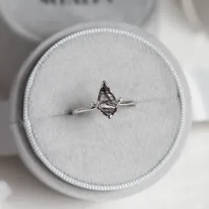 Minimalist ring with rutil quartz and diamonds KIRA Thumbnail