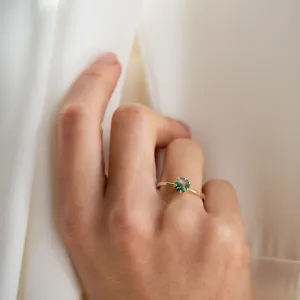 Minimalist gold ring with moss agate STAMI