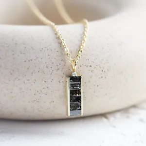 Gold pendant with salt and pepper diamonds and classic diamond EVERLY