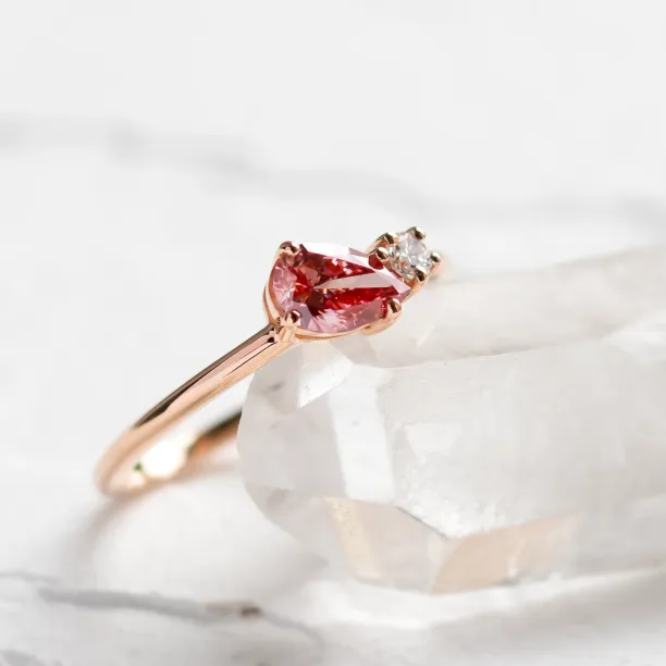 Lab-grown diamond Toi et Moi ring DUA Image