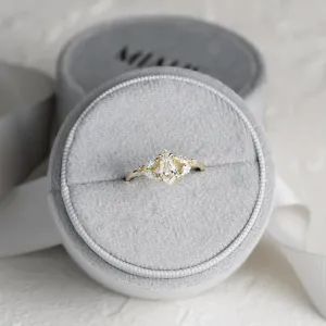 Vintage-style lab grown diamond ring NILIA Thumbnail