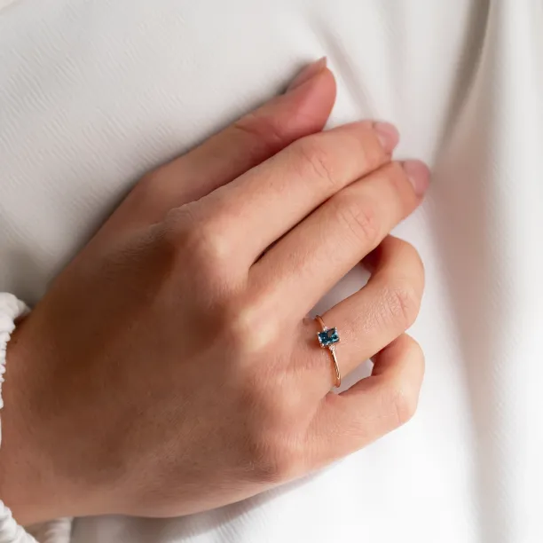 Lab grown diamond ring ARCTIS Image