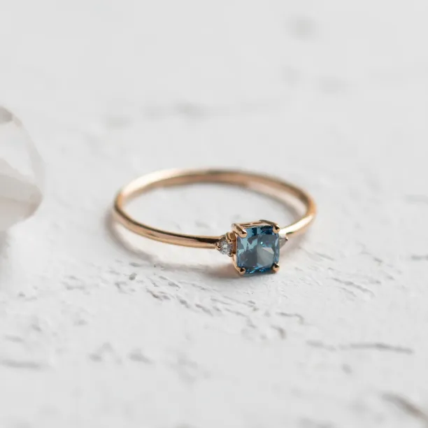 Lab grown diamond ring ARCTIS Image