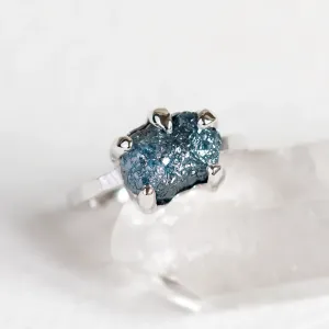 Gold ring with raw diamond VITA Thumbnail