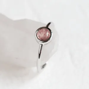 Gold bezel ring with strawberry quartz FRAGOLINA Thumbnail