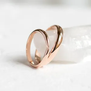 Gold wedding rings with bow tie shape LALI Thumbnail