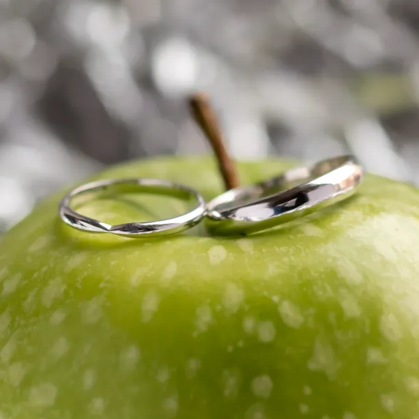 Gold wedding rings with bow tie shape LALI Image