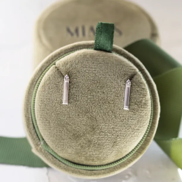 Moissanite and diamond earrings FELICIS Image