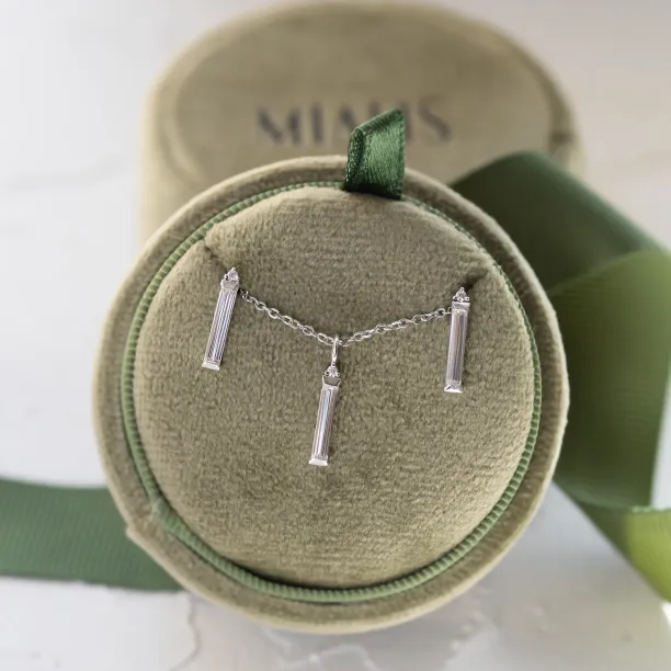 Moissanite and diamond earrings FELICIS Image