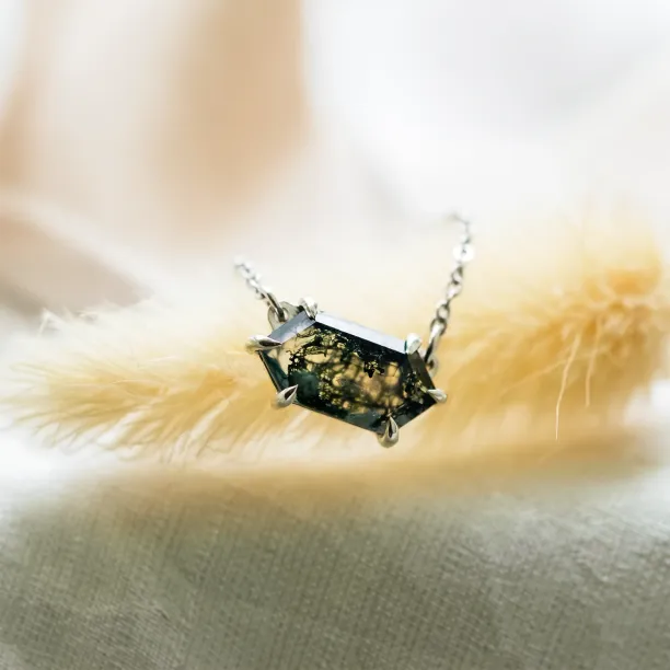 Gold necklace with hexagon moss agate VALINOR Image