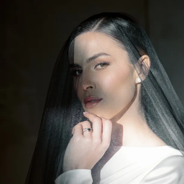 Engagement ring with black diamond FLORA Image