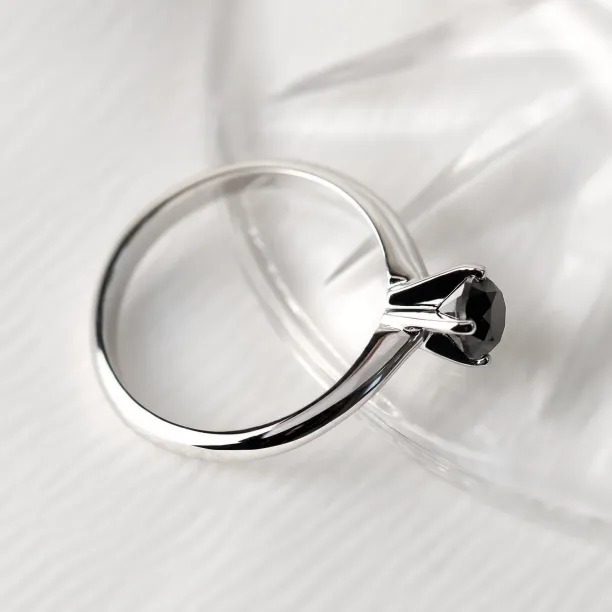 Engagement ring with black diamond FLORA Image