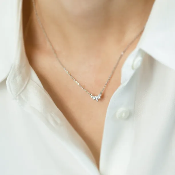 Gold cluster necklace with lab created diamonds JESSICA Image