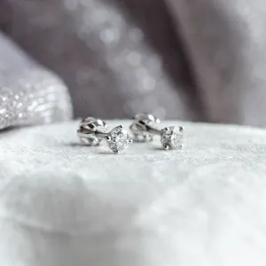 Classic earrings with diamonds ESTELLE Thumbnail