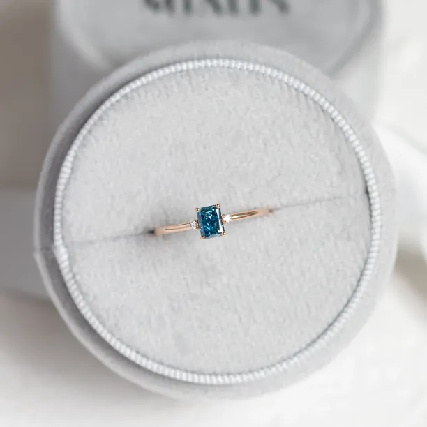 Lab grown diamond ring ARCTIS Image