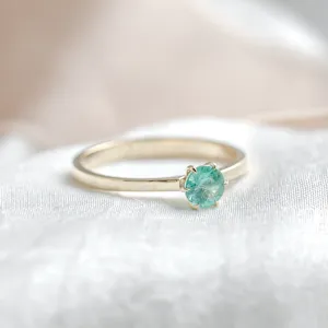 Gold engagement ring with emerald JADE Thumbnail