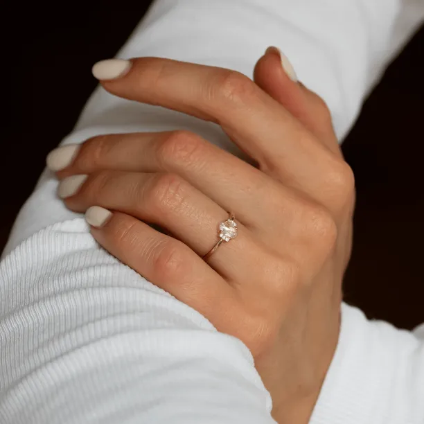 Lab grown diamond ring in vintage style LIRA Image