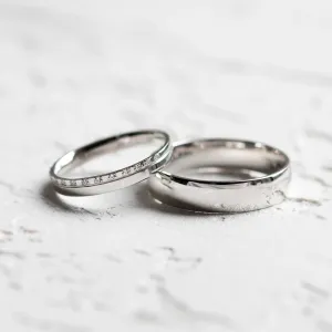 Minimalist diamond wedding rings TRADIZIONE