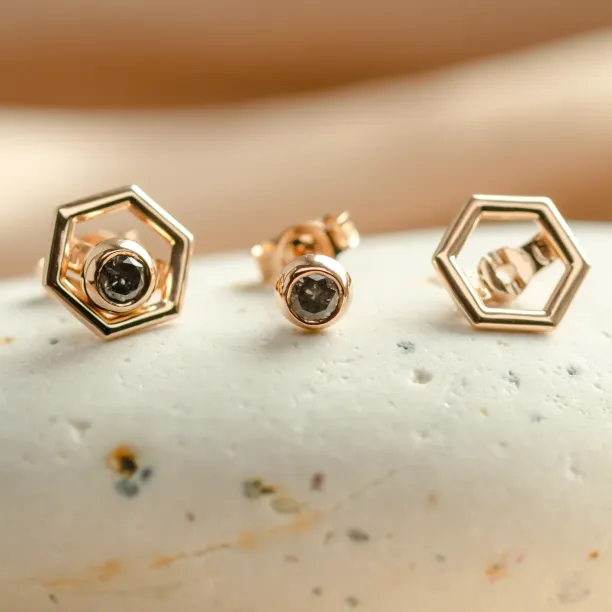 Gold hexagonal earrings with removable gemstone SAM Image