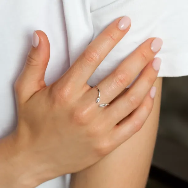 Moissanite chevron wedding ring MALCOLM Image