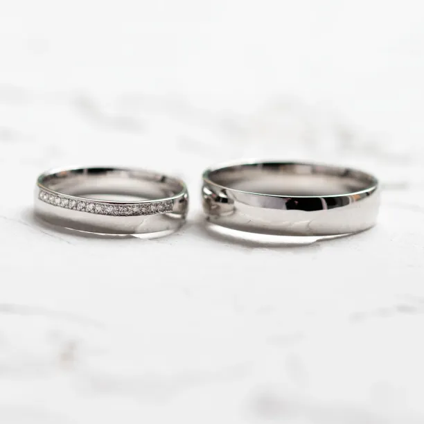 His and hers wedding rings TRADITION Image