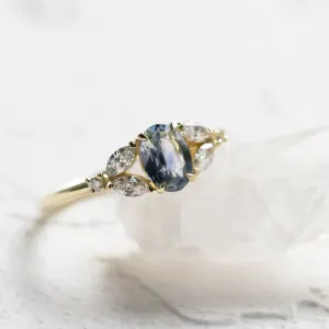 Oval sapphire ring with diamonds CADETIE Thumbnail