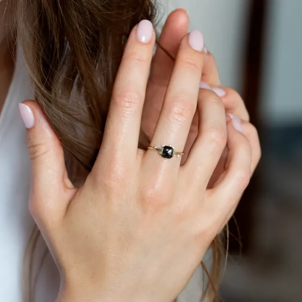 Cluster salt and pepper diamond ring WINNIE Image