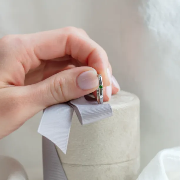 Minimalist solitaire lab-grown emerald ring LINA Image