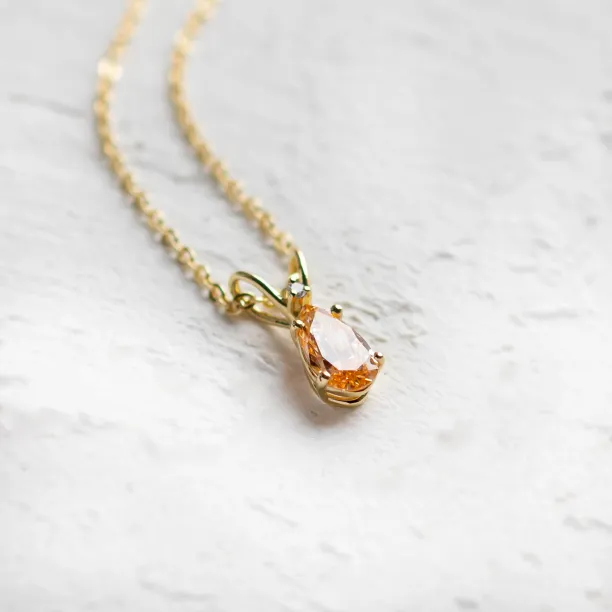 Gold pendant with orange lab grown diamond and classic diamond SOLARIS Image