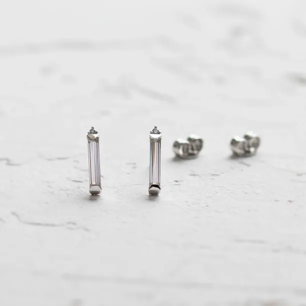 Moissanite and diamond earrings FELICIS Image