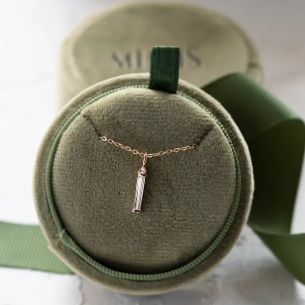 Moissanite and diamond minimalist pendant FELICE Image