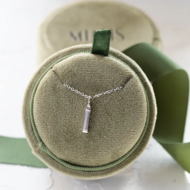 Moissanite and diamond minimalist pendant FELICE Image