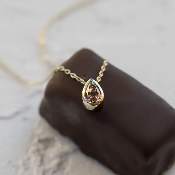 Pink lab created diamond necklace MAEVA Image