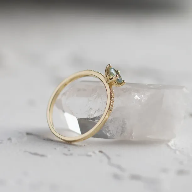 Elegant gold ring with aquamarine and diamonds ELYSIA Image