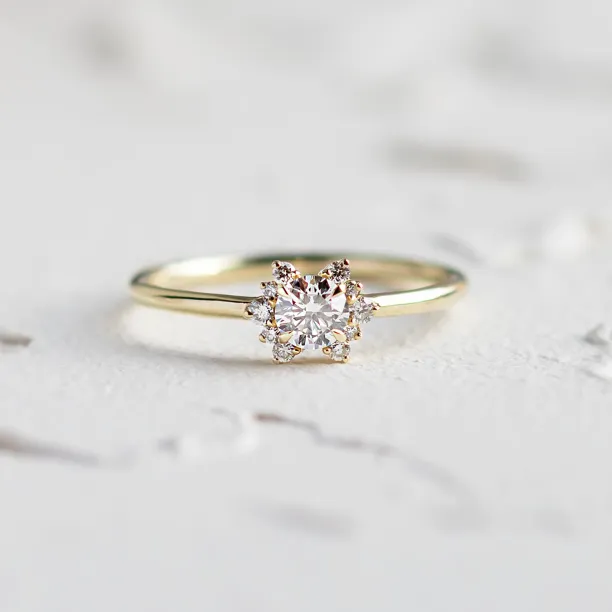 Lab-grown diamond vintage ring MANNA Image