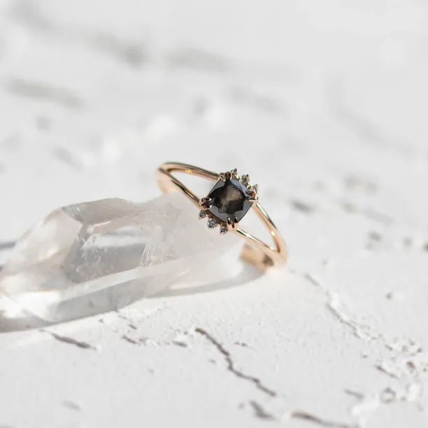 Unique salt and pepper and natural diamond ring SALOMINA Image