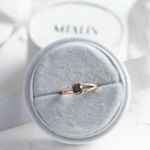 Unique salt and pepper and natural diamond ring SALOMINA Thumbnail