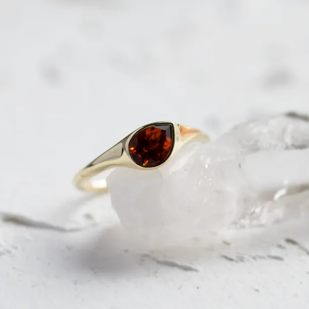 Atypical engagement ring with natural citrine HELIA Image