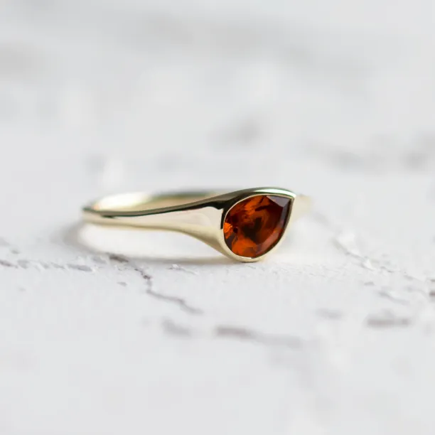 Atypical engagement ring with natural citrine HELIA Image