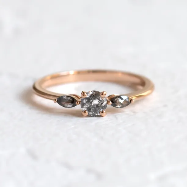 Salt and pepper diamond ring RINA Image