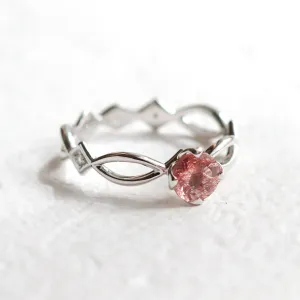 Solid gold Irish knot ring for women with strawberry quartz QUEENLY Thumbnail