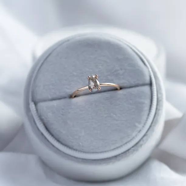 Pear salt and pepper diamond ring ELIZA Image