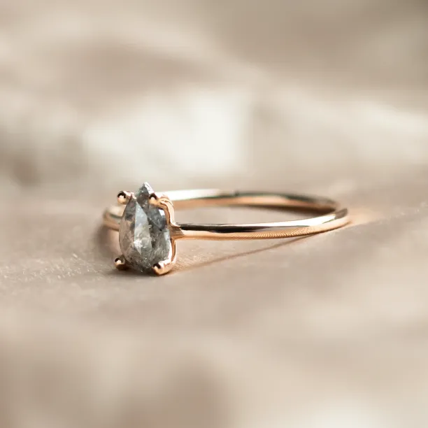 Pear salt and pepper diamond ring ELIZA Image