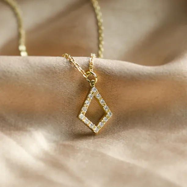 Gold necklace with lab-grown diamond kite pendant HEATHER Image