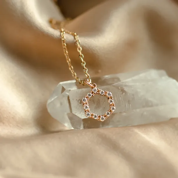 Elegant hexagon lab-grown diamond necklace MARION Image