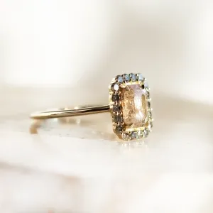 Emerald shape salt and pepper diamond ring LUCIA Thumbnail