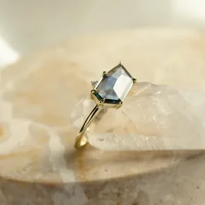 Teal sapphire engagement ring MAGNIFICA Thumbnail