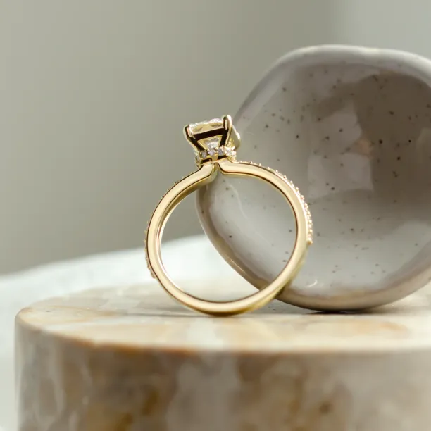 Luxury lab grown diamond engagement ring ARABELLA Image